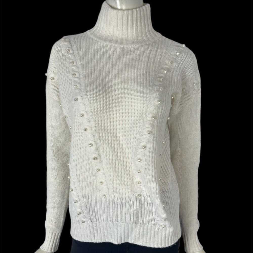 RARE "AUTUMN  100% CAHSMERE SWEATER" WHITE with PEARL DESIGN XS-M
